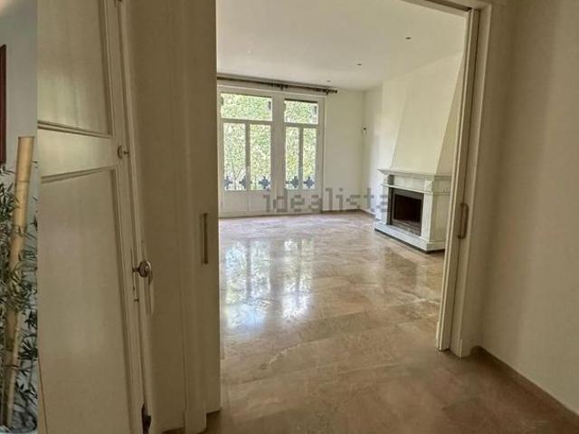 4 room luxury Apartment for rent in Valencia, Spain