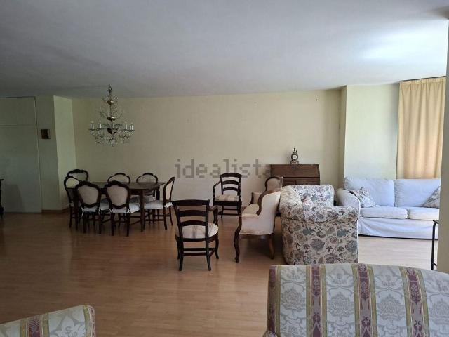 4 room luxury Apartment for rent in Valencia, Spain