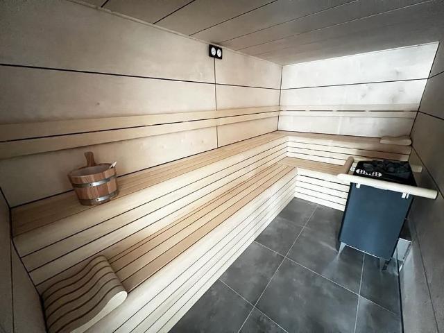4 room luxury Apartment for rent in Barcelona, Spain
