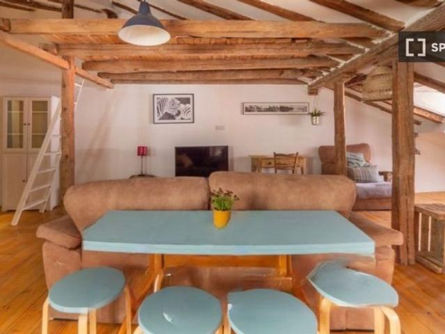4 room luxury Apartment for rent in Madrid, Spain