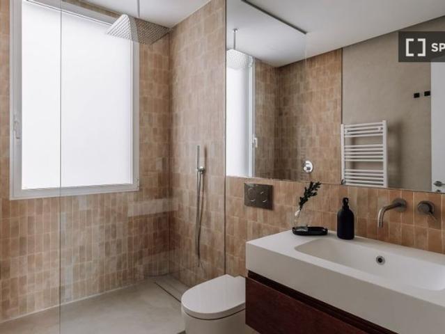 4 room luxury Apartment for rent in Madrid, Spain
