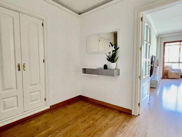 4 room luxury Apartment for rent in Madrid, Spain