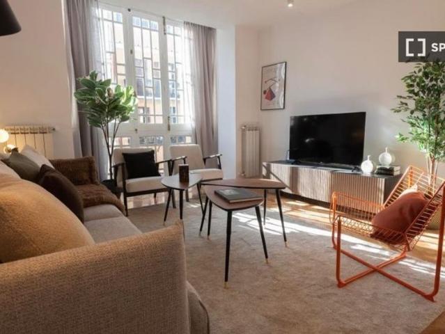 4 room luxury Apartment for rent in Madrid, Spain
