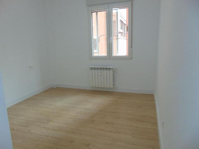 4 room luxury Apartment for rent in Madrid, Spain