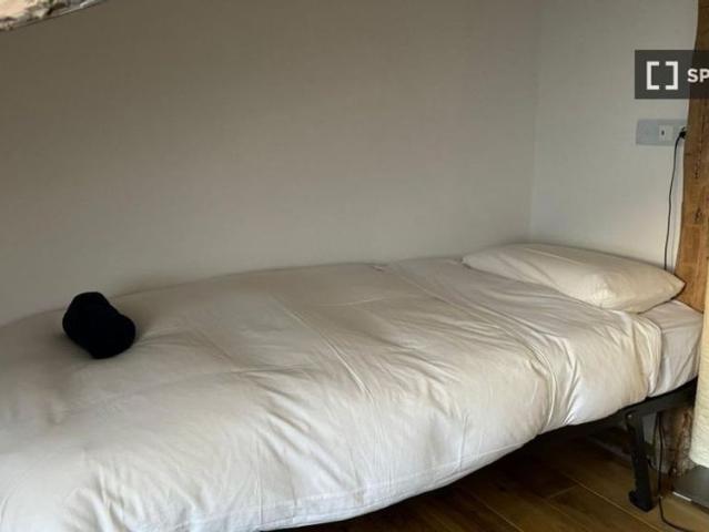 4 room luxury Apartment for rent in Madrid, Spain