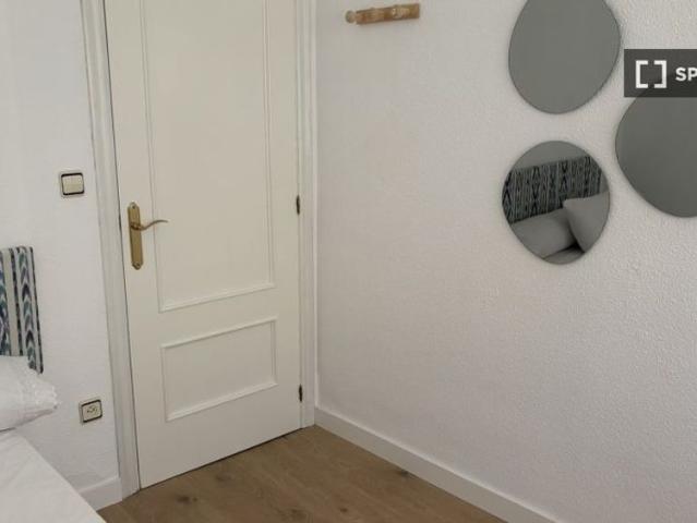 4 room luxury Apartment for rent in Madrid, Spain