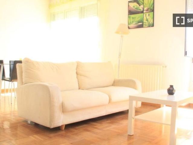 4 room luxury Apartment for rent in Madrid, Spain
