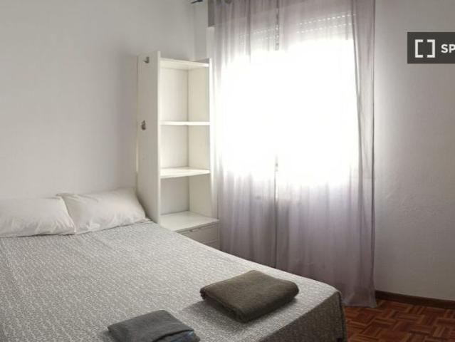 4 room luxury Apartment for rent in Pamplona, Spain