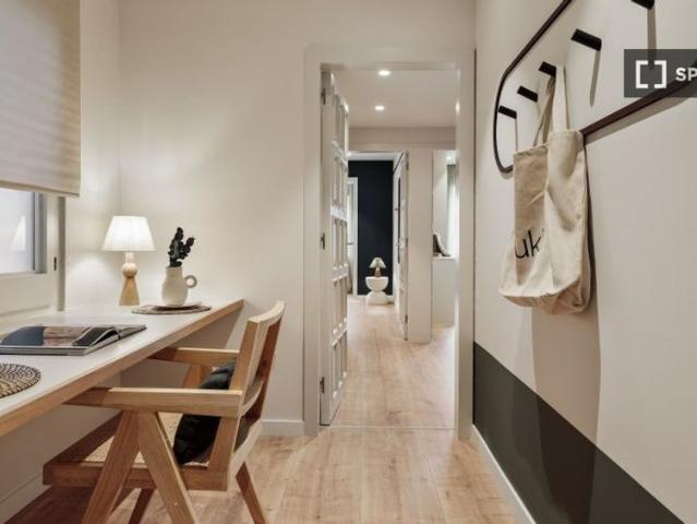 4 room luxury Flat for rent in Barcelona, Spain