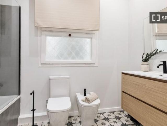 4 room luxury Flat for rent in Barcelona, Spain