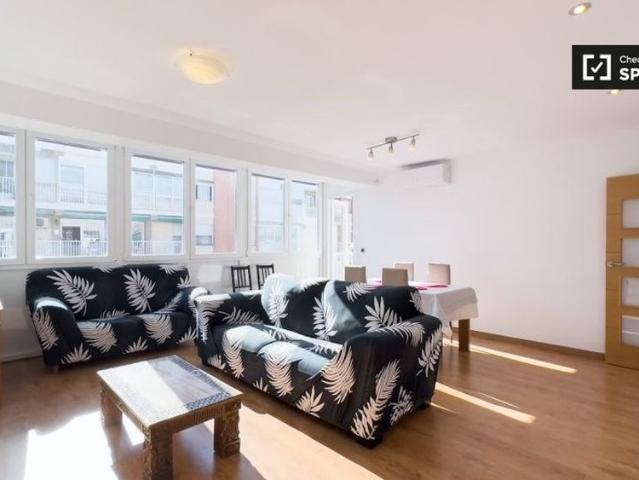 4 room luxury Flat for rent in L'Hospitalet de Llobregat, Spain