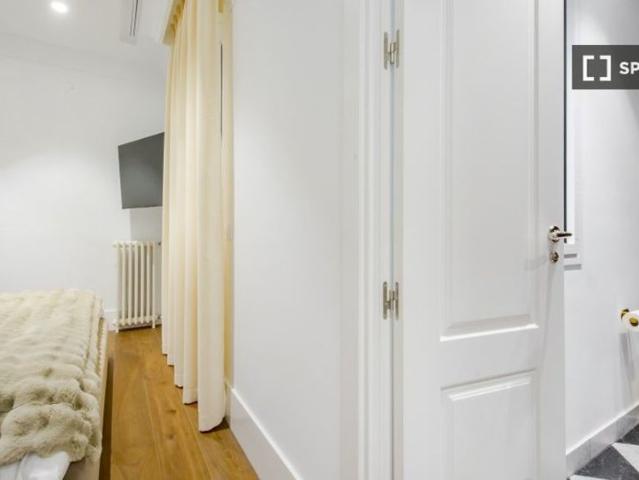 4 room luxury Flat for rent in Madrid, Spain