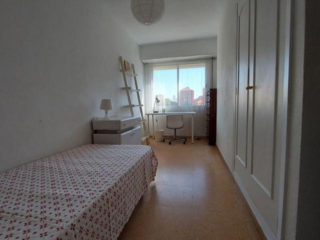 4 room luxury Flat for rent in Valencia