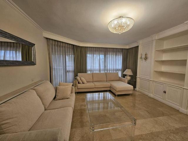 4 room luxury Flat for rent in Valencia, Spain