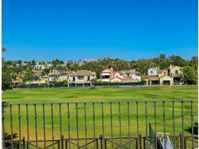 4 room luxury House for rent in Marbella, Andalusia