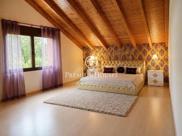 4 room luxury House for rent in Begues, Spain