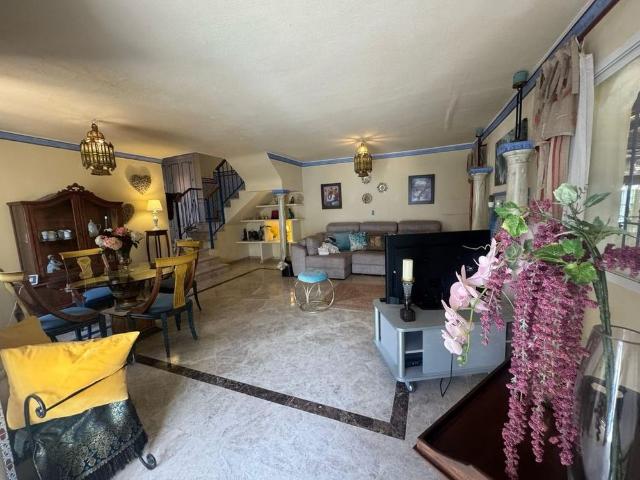 4 room luxury House for rent in Casares, Andalusia