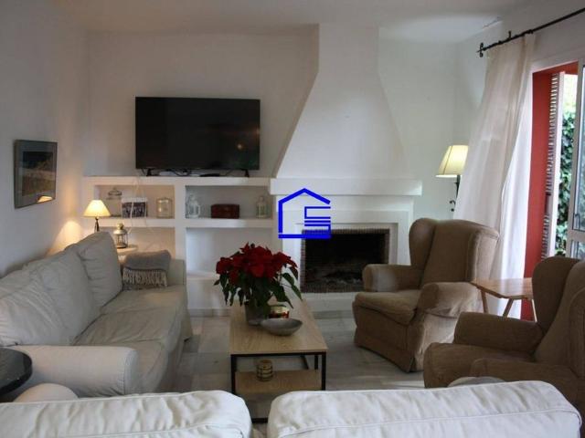 4 room luxury House for rent in El Puerto de Santa María, Spain