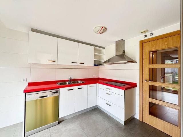 4 room luxury House for rent in Zaragoza, Spain