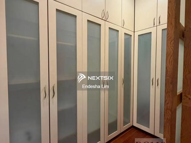 4 Rooms Below Market Price