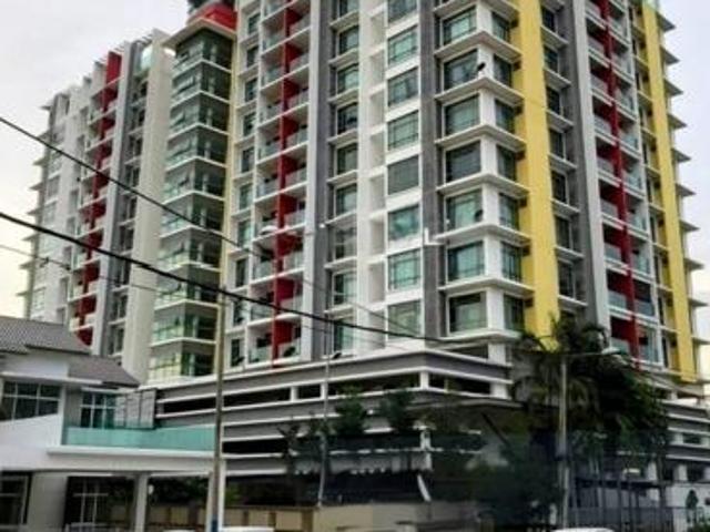 4 rooms Tropicana Residences