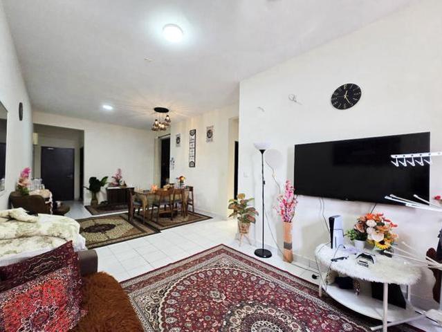 4 ROOMS 2 PARKINGApartment Residensi Pr1ma Bandar Bukit Mahkota