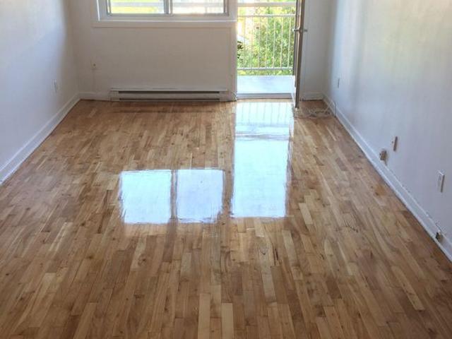 4 ½ Rosemont, Rénové, Eau Chaud, Juillet