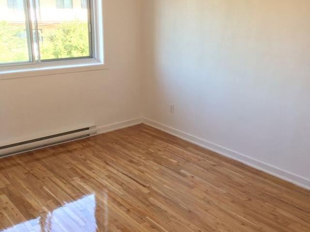 4 ½ Rosemont, Rénové, Eau, Libre Juillet