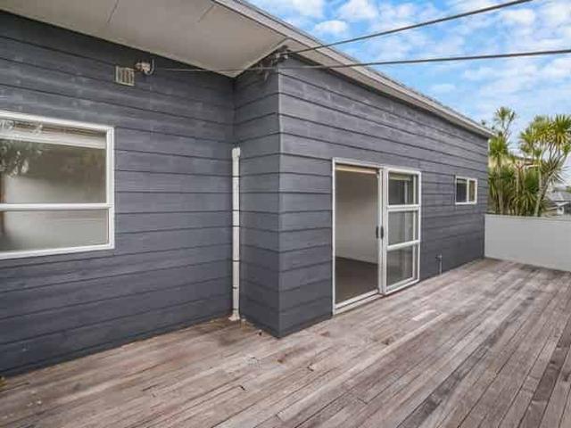 4 Seymour Road, Sunnyvale, Waitakere City