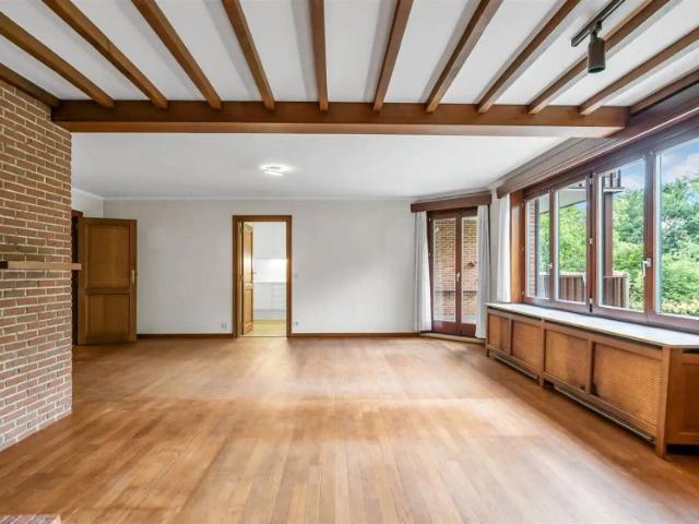 4 slaapkamerappartement met terras en garagebox te Heverlee