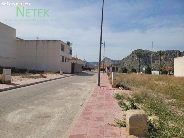 4 solares en zona residencial, de expansión y tranquila en la periferia de la