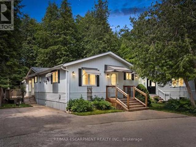 4 Spruce Avenue, Puslinch, ON, N1H 6H9 house for sale | Listing ID X13545 | Royal LePage