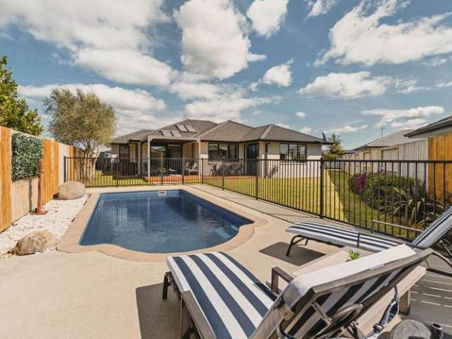 4 Tawhiao Way, Papamoa Beach, Tauranga