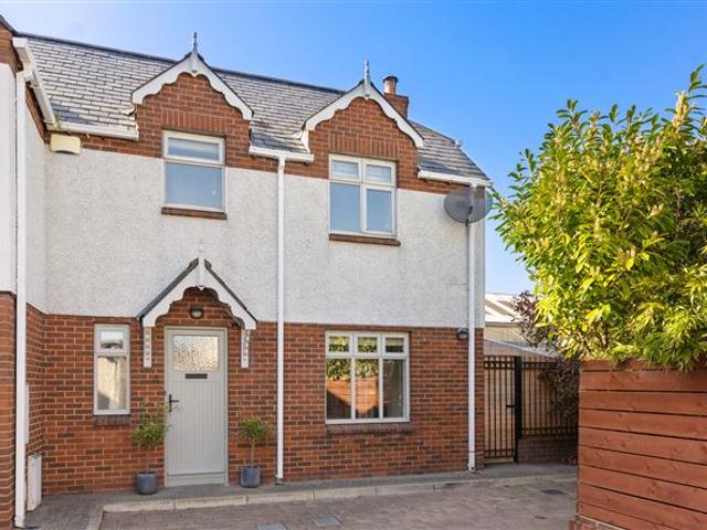 4 The Mews, St Patricks Road, Dalkey, Co. Dublin Sherry FitzGerald Dalkey 4922 MyHome. Ie Residential