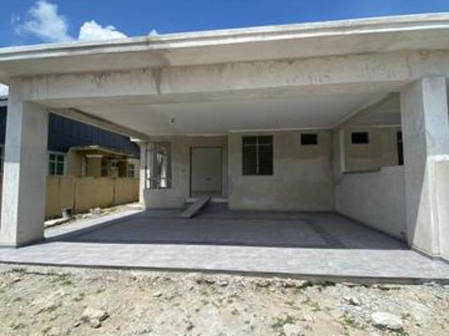 4 unit rumah Semi D di Jalan Bentara 1 Kemasik
