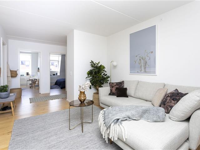 4 værelses med rummelig stue i forbindelse med køkken, København Ø, København