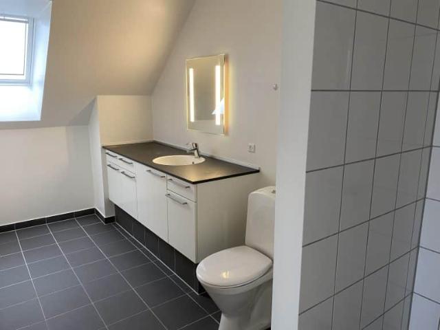 4 værelses enderækkehus med stor have