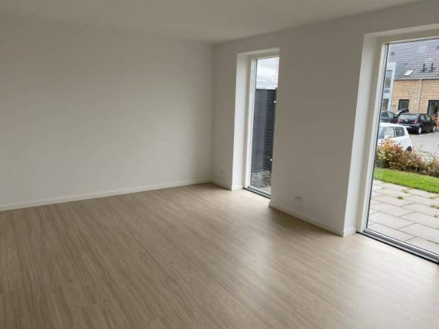 4 værelses rækkehus med have