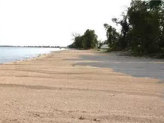4 Vakker Beach Road, Alonsa, MB, R0H 0B0 vacant land for sal.