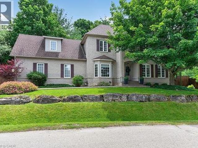 4 Valley Ridge Lane, Flamborough, ON, L8N 2Z7 condo for sale | Listing ID 40843 | Royal LePage