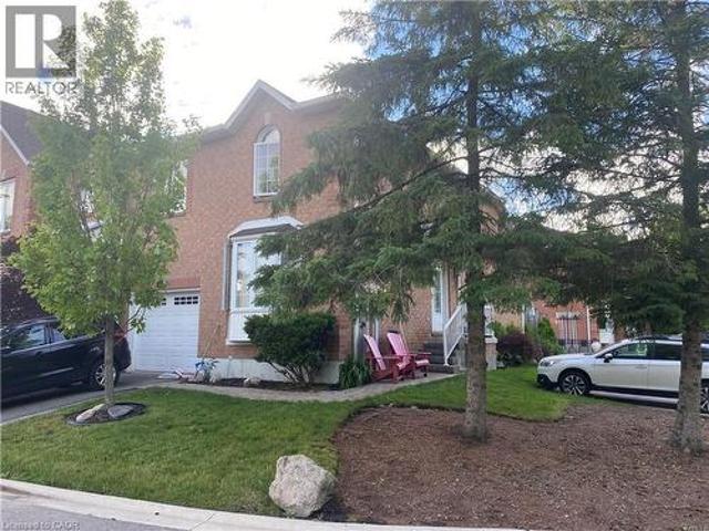 4 Victoria Street Unit# 16, Waterdown, ON, L9H 2B8 townhouse for sale | Listing ID 40841 | Royal LePage