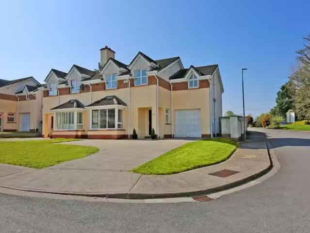 4 Westwood, Golf Links Road, Ennis, Co. Clare, V95P3V1 is for.
