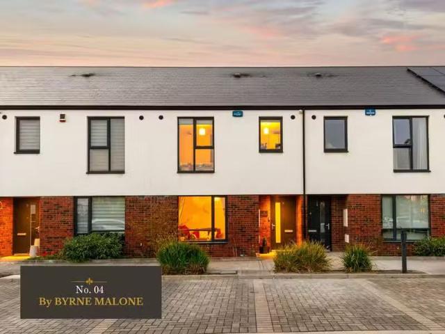 4 White Pines Drive, Stocking Avenue, Rathfarnham, Dublin 16.