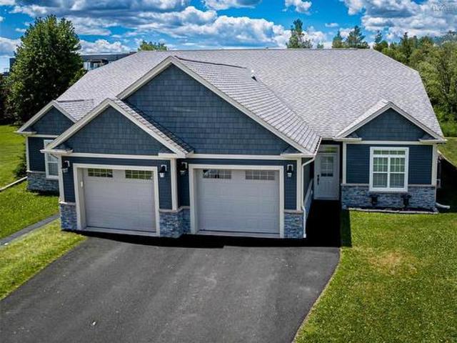 4 White Road, Enfield, NS, B2T 1L4 house for sale | Listing ID 202615 | Royal LePage