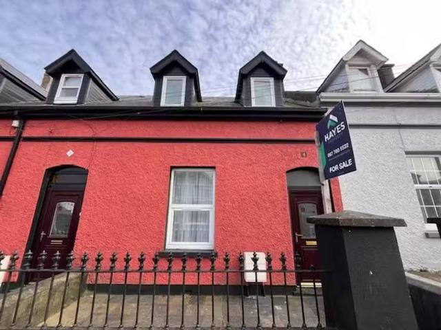 4 Woodland View, Old Youghal Road, St. Lukes, Co. Cork is for.