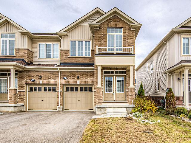 4 Years New 3 Bed 3 Bath End Unit Townhome On A 24x105 Ft Lot