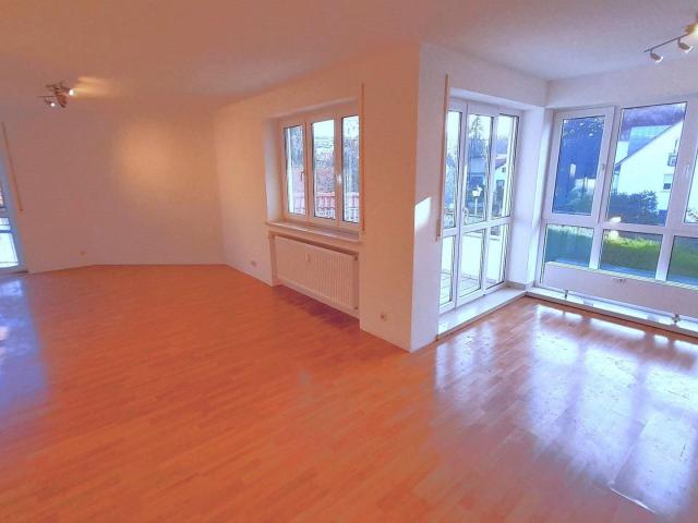 4 Zi. Wohnung in Bad Grönenbach / Allgäu zentral & hell