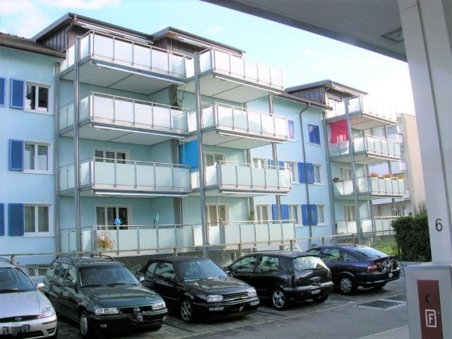 4 Zi. Wohnung, mit grossem Balkon