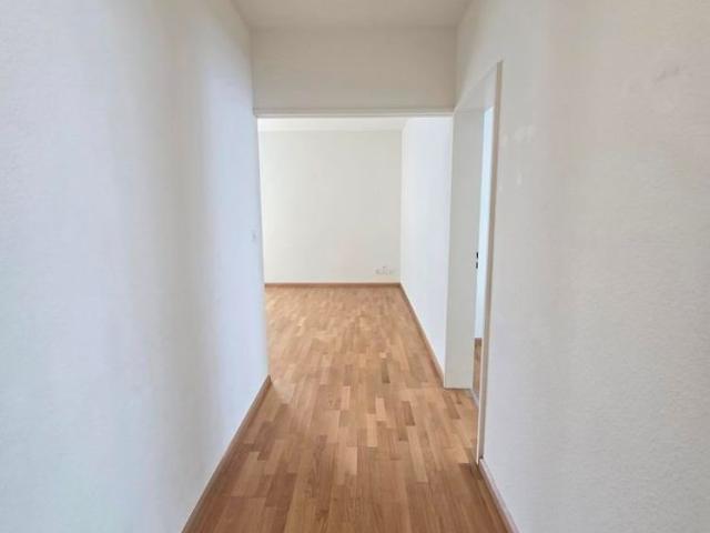 4 Zimmer, 66 m², 2. Stock