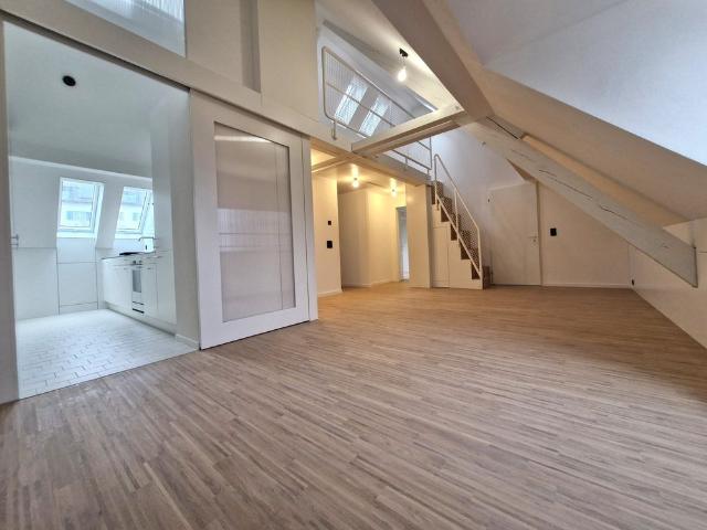 4 Zimmer, 77 m², 2. Stock